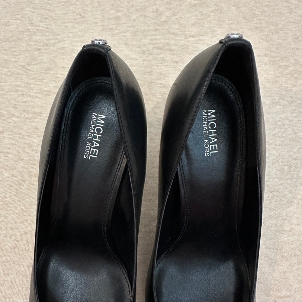 Michael Kors Women’s Chantal Flex Leather Pump Black Heel Shoes Size 9.5 - Picture 7 of 15